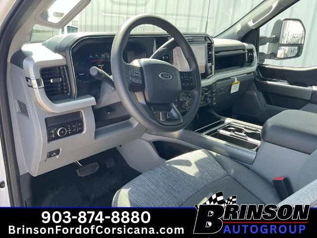 New 2026 Oxford White Ford F-250® XLT image 32