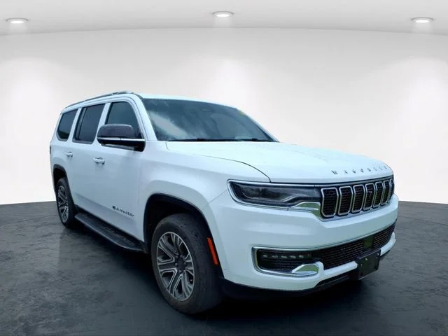 Used 2024 White Jeep Base image 12