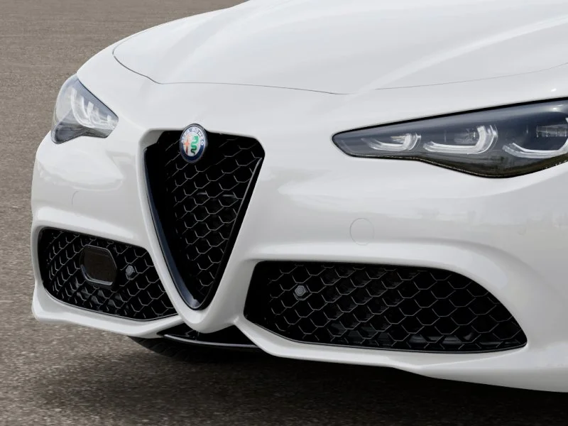 New 2026 Milano White Exterior Paint Alfa Romeo Veloce image 7