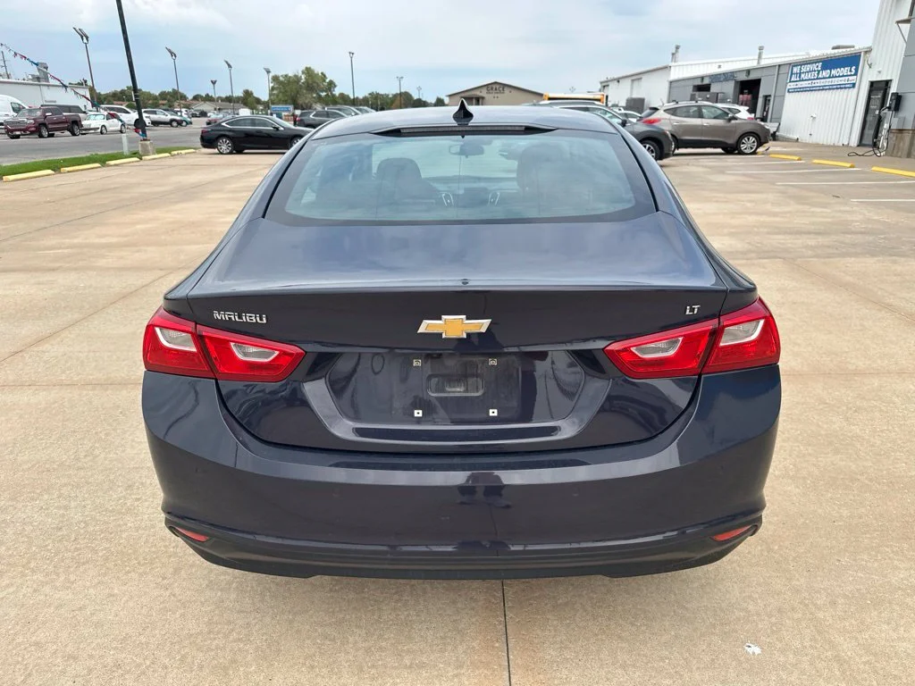 Used 2025 Black Chevrolet LT image 31