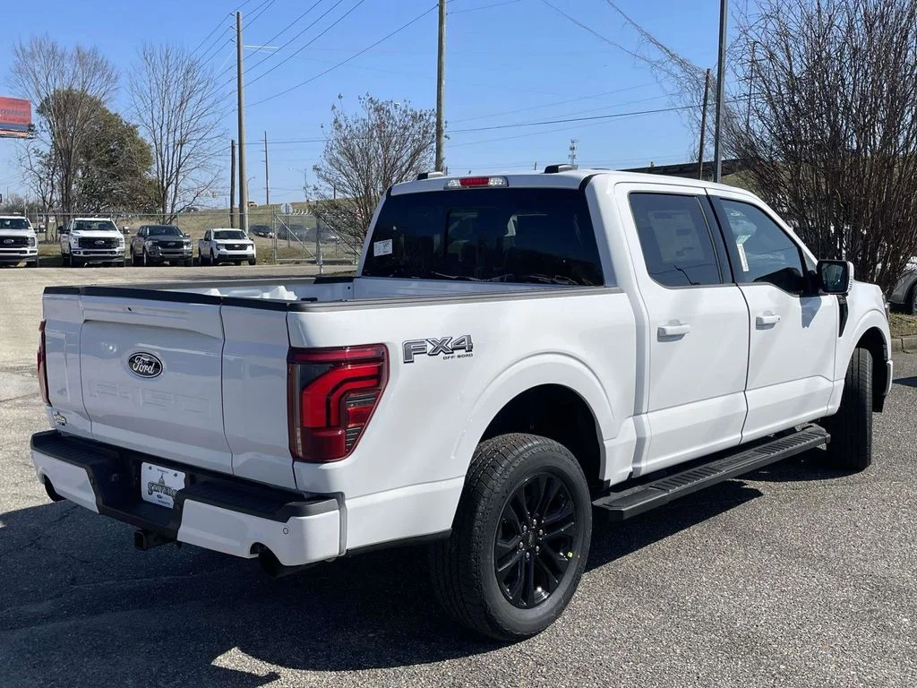 New 2026 Oxford White Ford Lariat® image 3