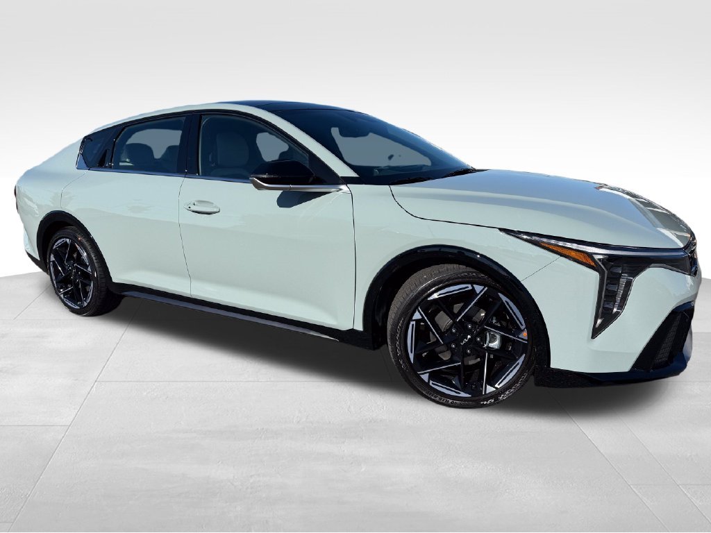2027 Kia K4