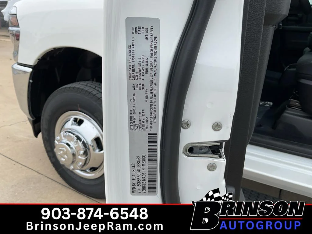 New 2026 Bright White Clear-Coat Exterior Paint RAM Tradesman image 18