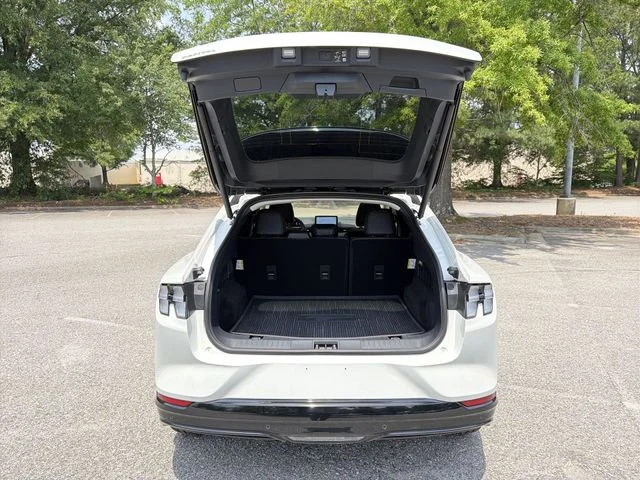 Used 2023 White Ford Premium image 26