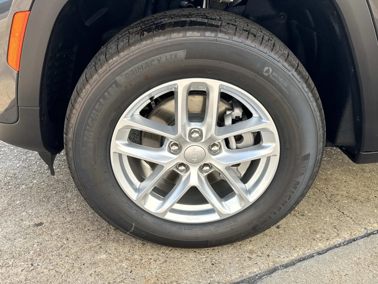 New 2026 Baltic Gray Metallic Clearcoat Jeep Laredo X image 3