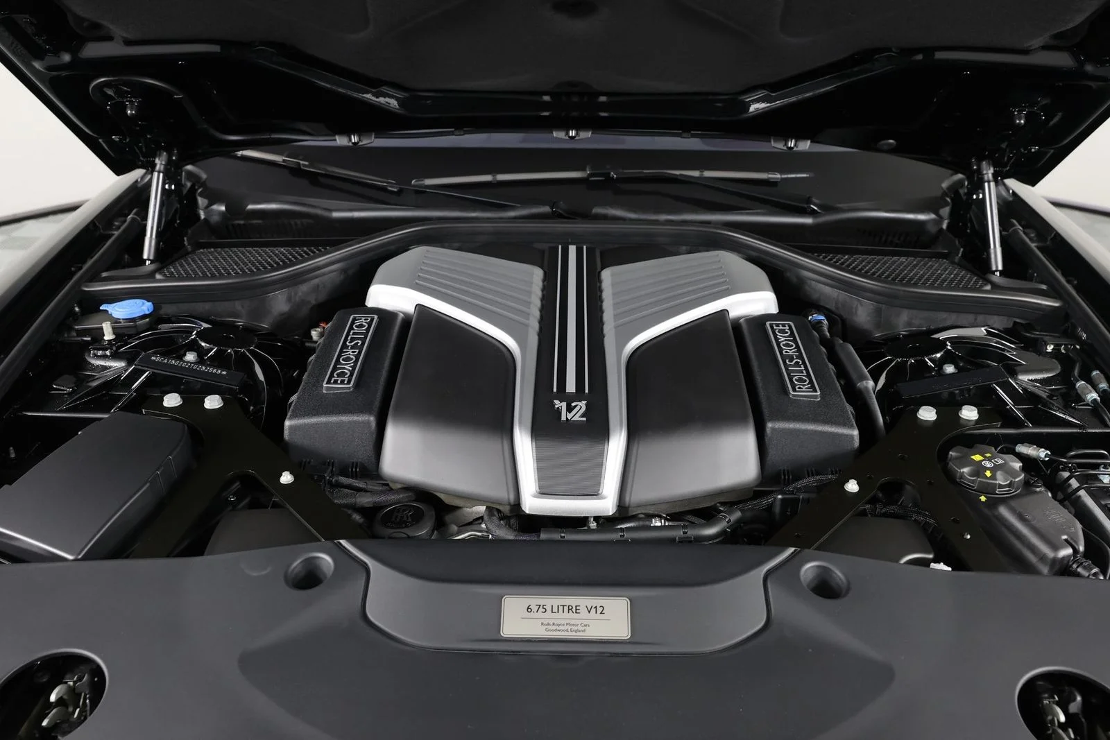 New 2026 Black Diamond Rolls-Royce  image 28