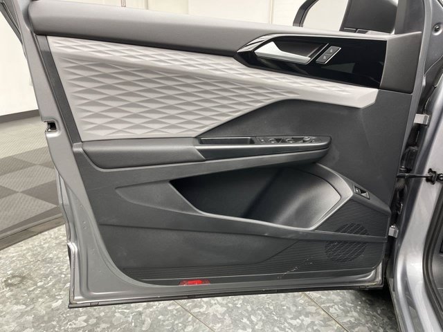 Used 2023 Pyrite Silver Metallic Volkswagen S image 6