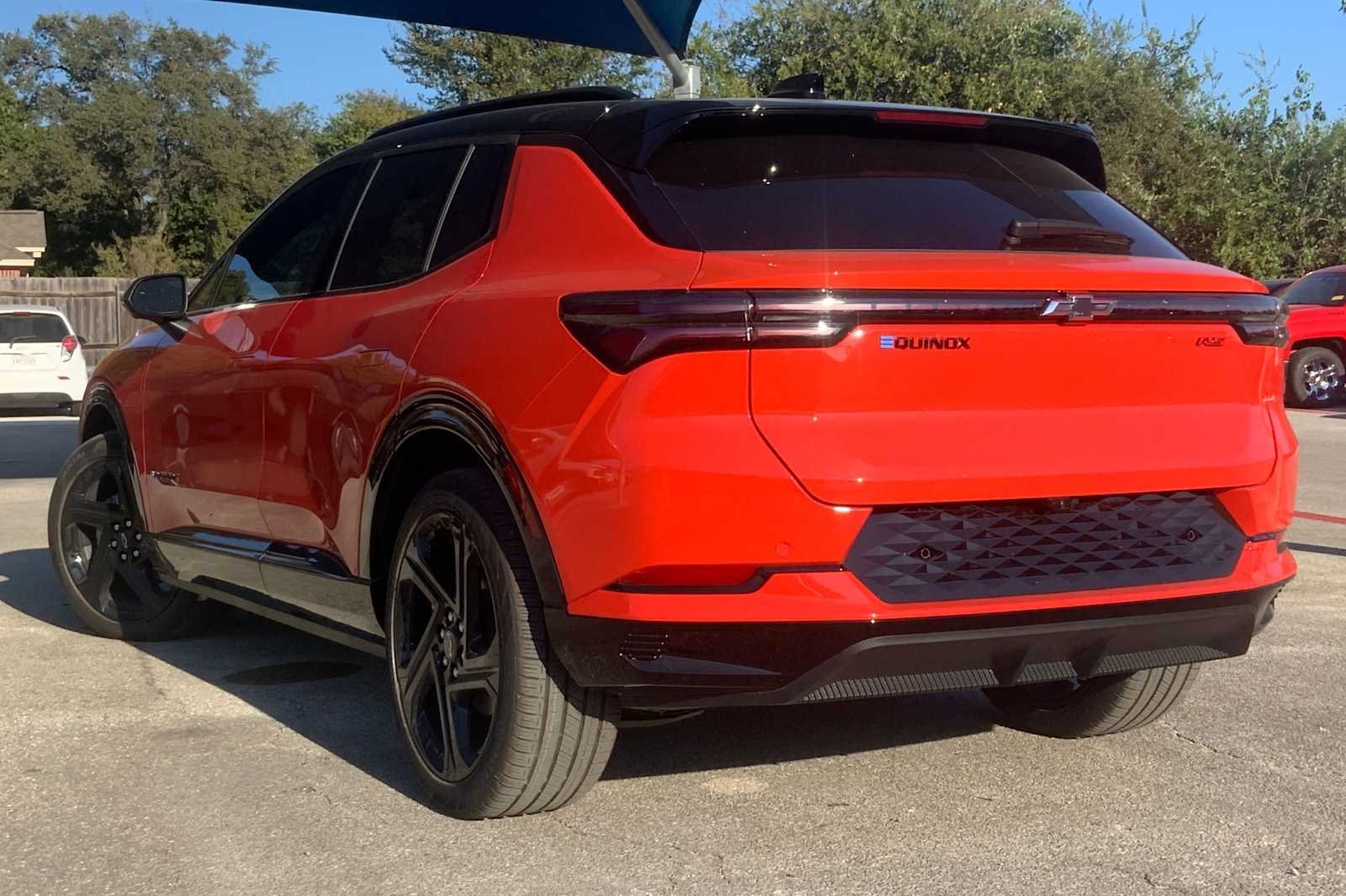 2026 Chevrolet Equinox EV RS - Photo 12