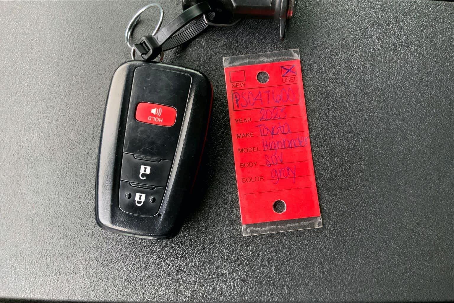 Used 2023 Magnetic Gray Metallic Toyota L image 15