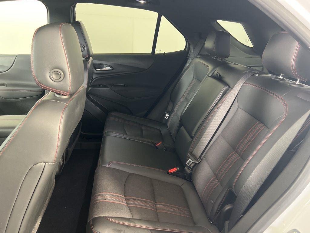 Used 2022 Summit White Chevrolet RS image 18