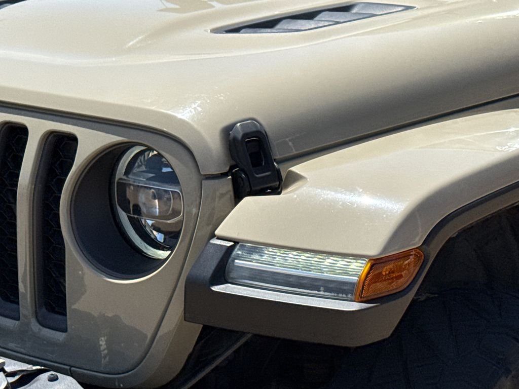 Used 2022 Beige Jeep Unlimited Rubicon 4xe image 4