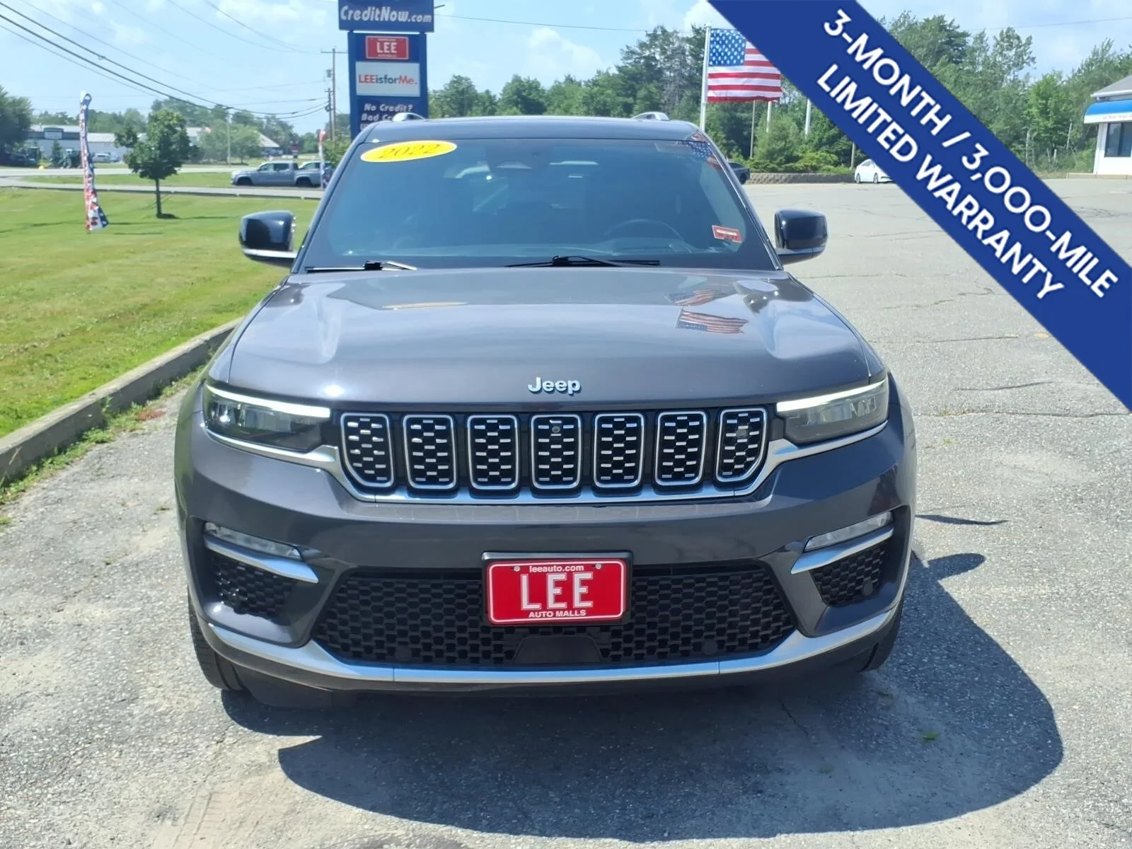 Used 2022 Gray Metallic Jeep Summit image 2