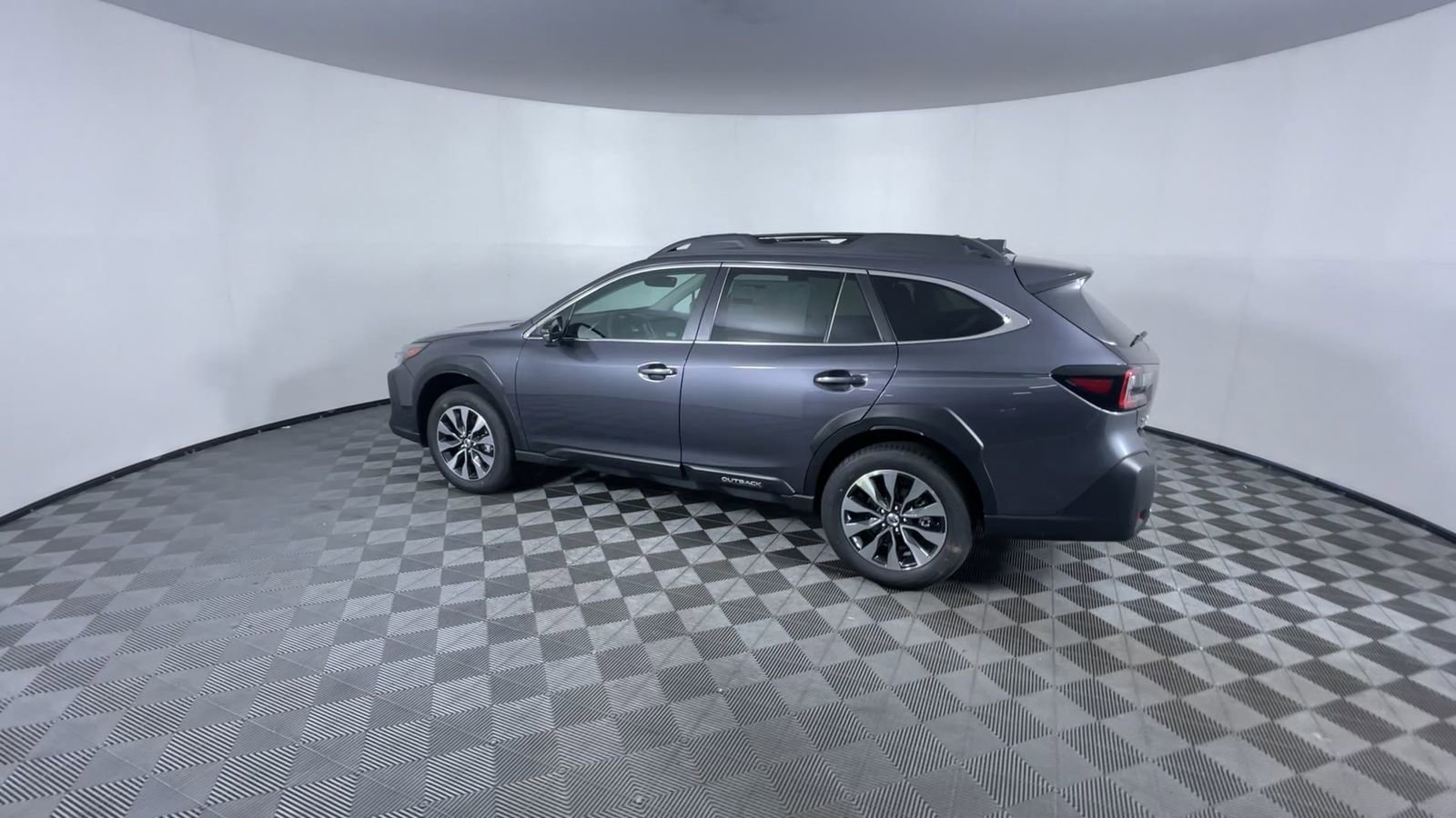 2025 Subaru Outback Limited - Photo 6