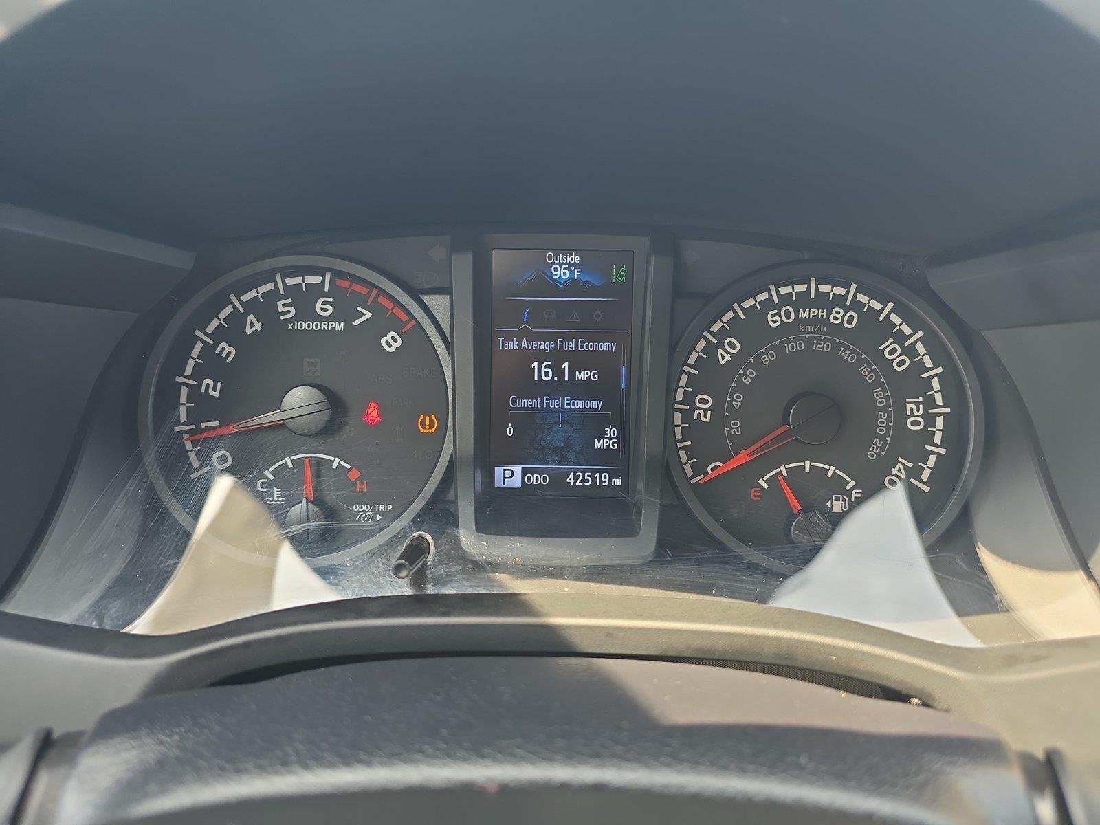 Used 2023 Ice Cap Toyota SR V6 image 12