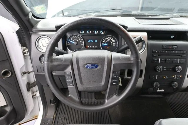 Used 2014 White Ford XLT image 23