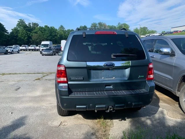 Used 2010 Steel Blue Metallic Ford Limited image 8