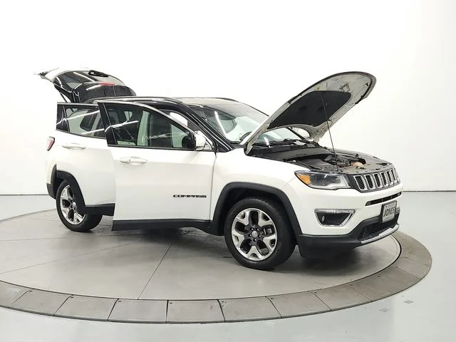 Used 2018 White Jeep Limited image 10