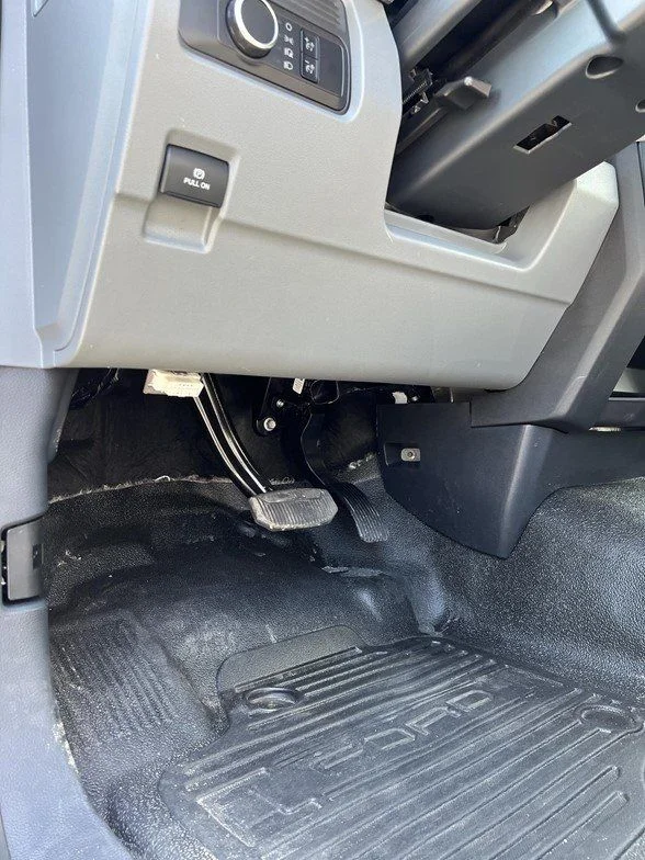 Used 2025 White Ford XL image 11