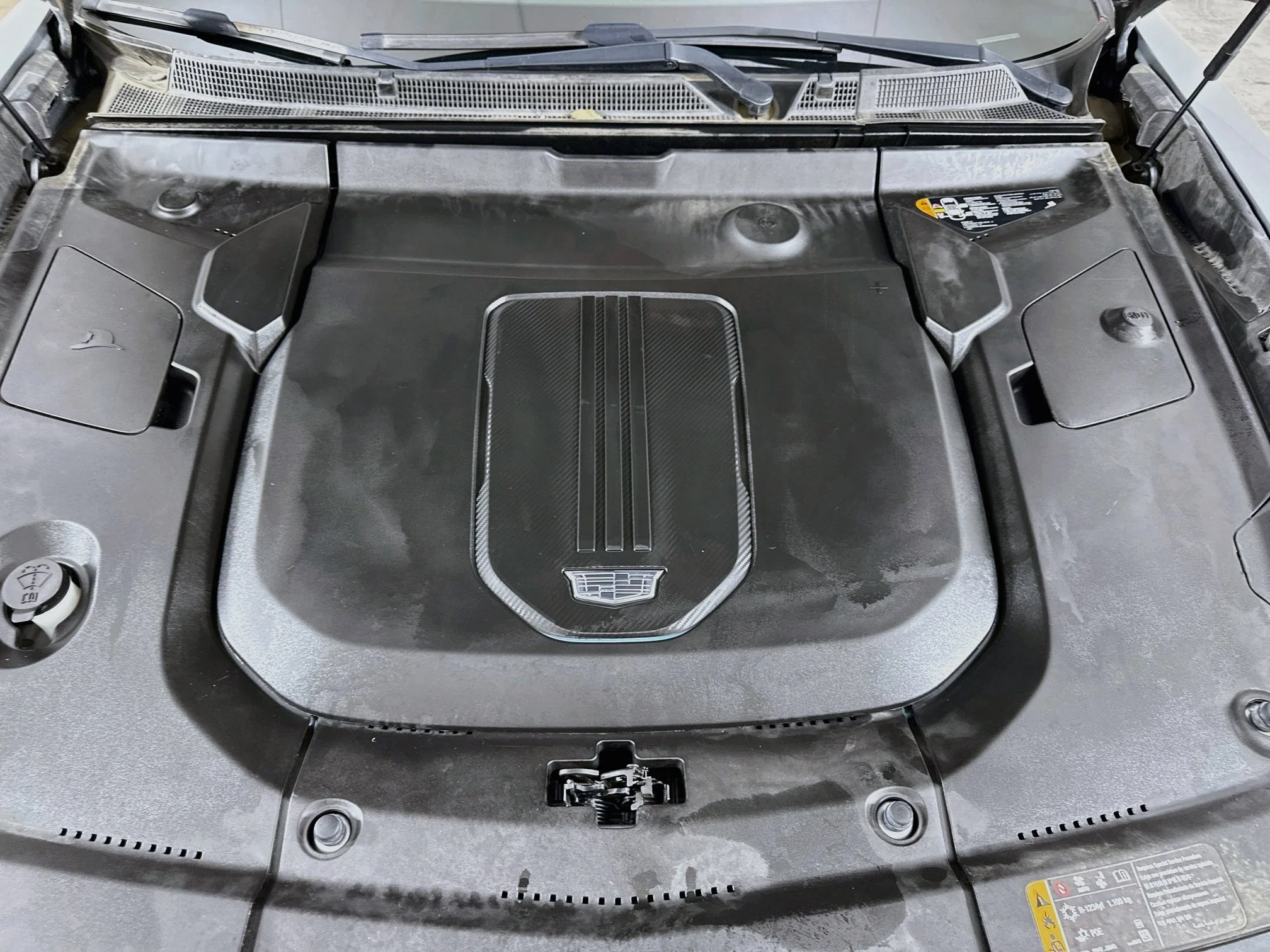 Used 2024 Argent Silver Metallic Cadillac Sport 2 image 34