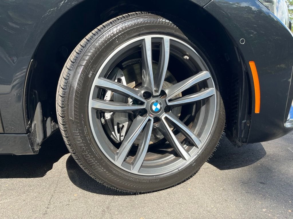 Certified Used 2022 Black Sapphire Metallic BMW 740i xDrive image 32