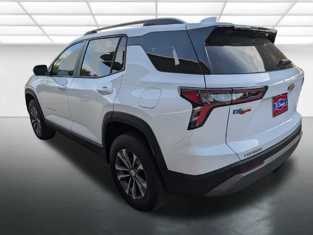New 2027 Summit White Chevrolet LT image 2