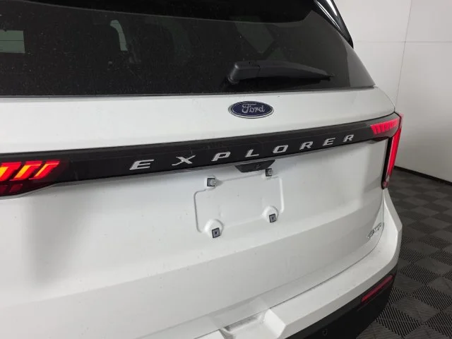 Certified Used 2026 White Metallic Ford Active image 11