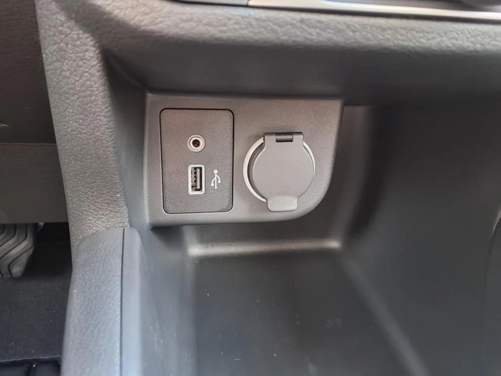2025 Nissan KICKS PLAY Base - Photo 23