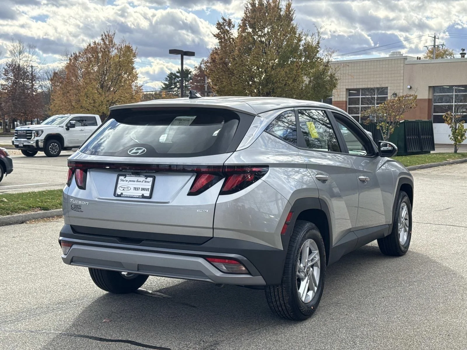 Used 2026 Shimmering Silver Hyundai SE image 6