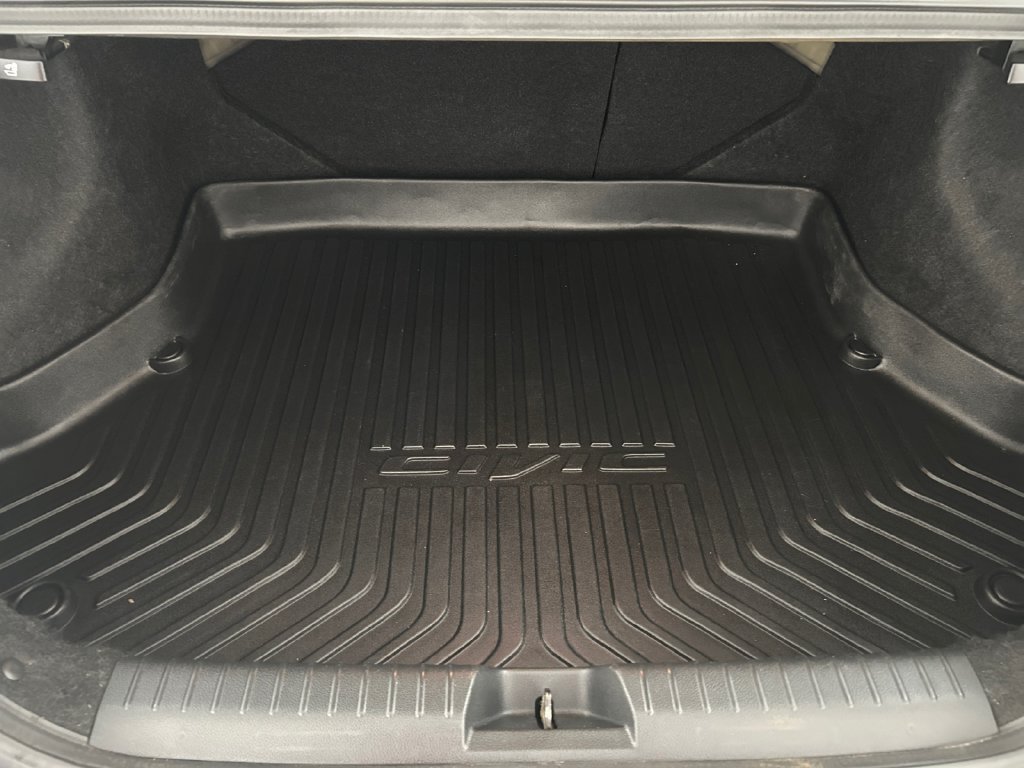 Used 2015  Honda Si image 23