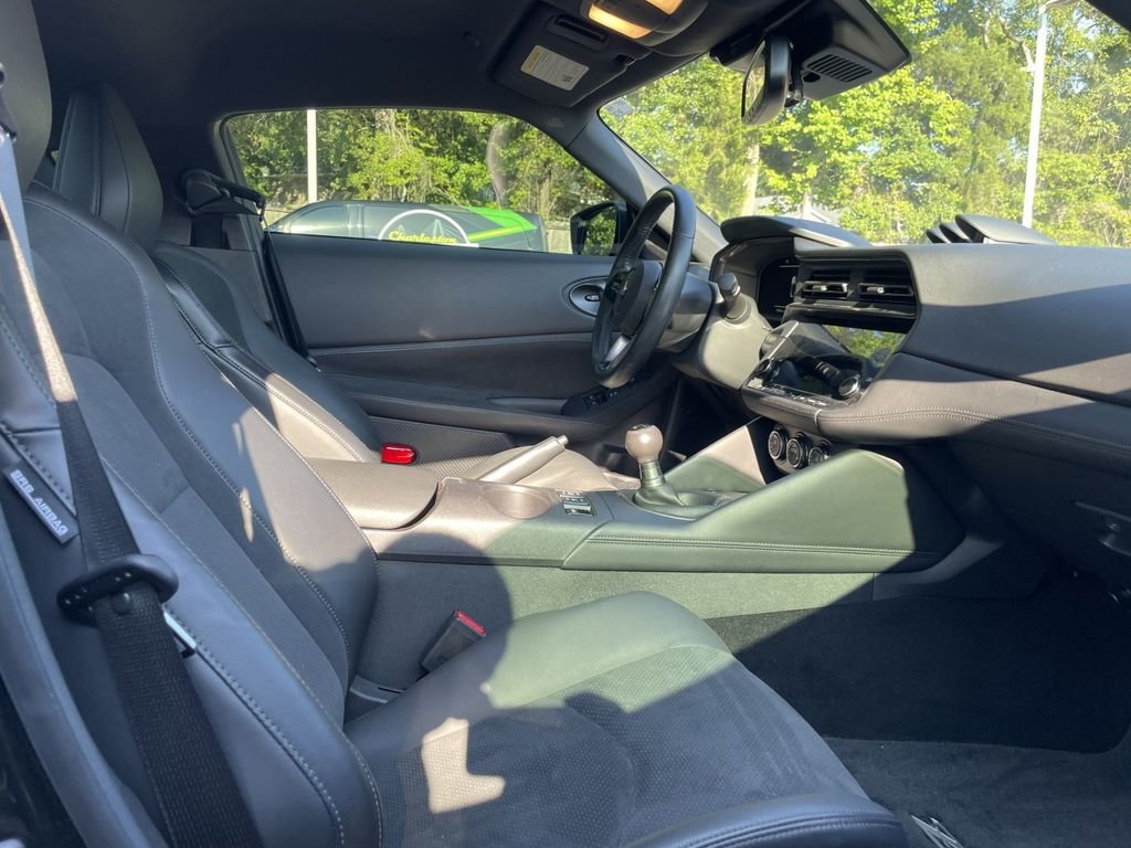 Used 2024 Black Nissan Performance image 18
