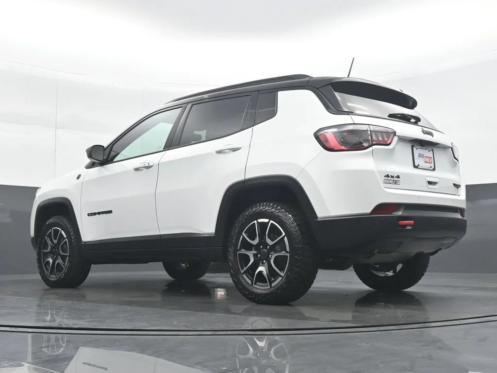 Used 2026 White Jeep Trailhawk image 32