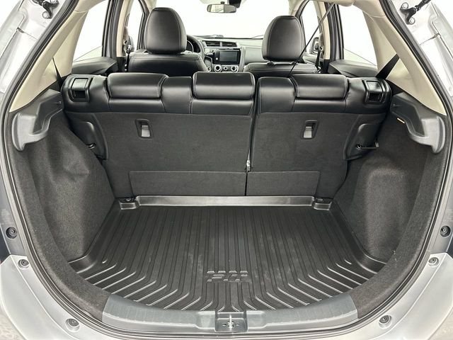 Used 2018 Silver Honda EX-L image 23