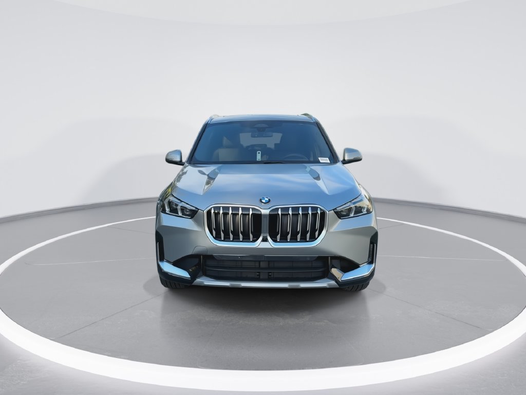 New 2027 Silver Metallic BMW xDrive28i image 3