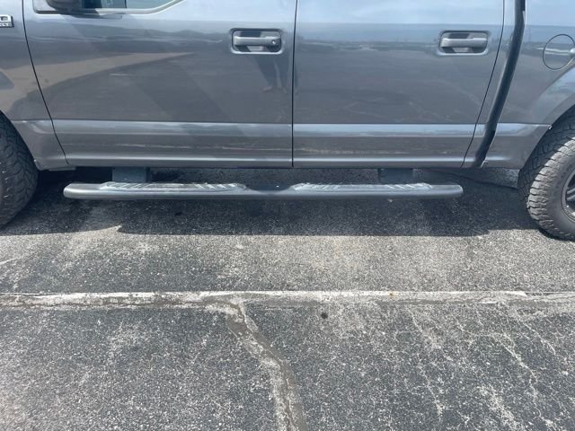 Used 2018 Gray Ford XLT image 8
