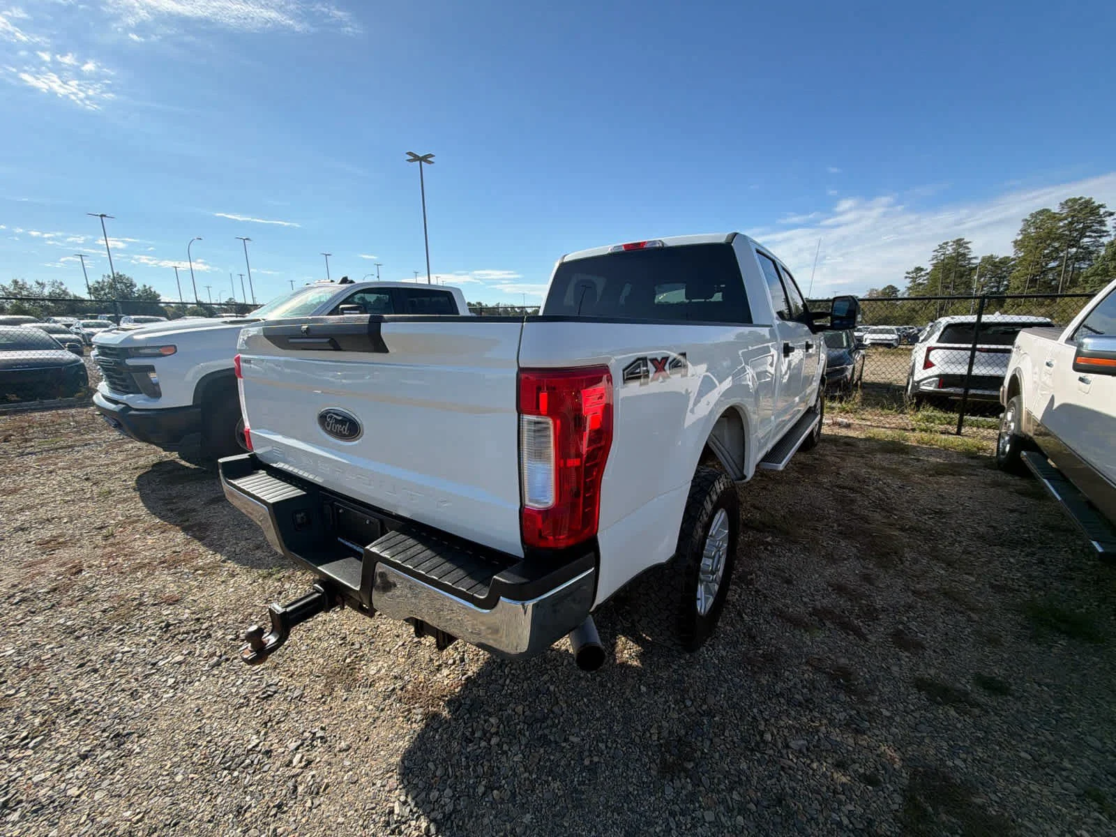 Used 2017 Oxford White Ford XLT image 4