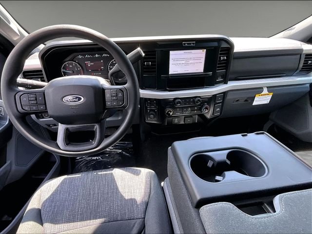 New 2026 Carbonized Gray Metallic Ford XLT image 6