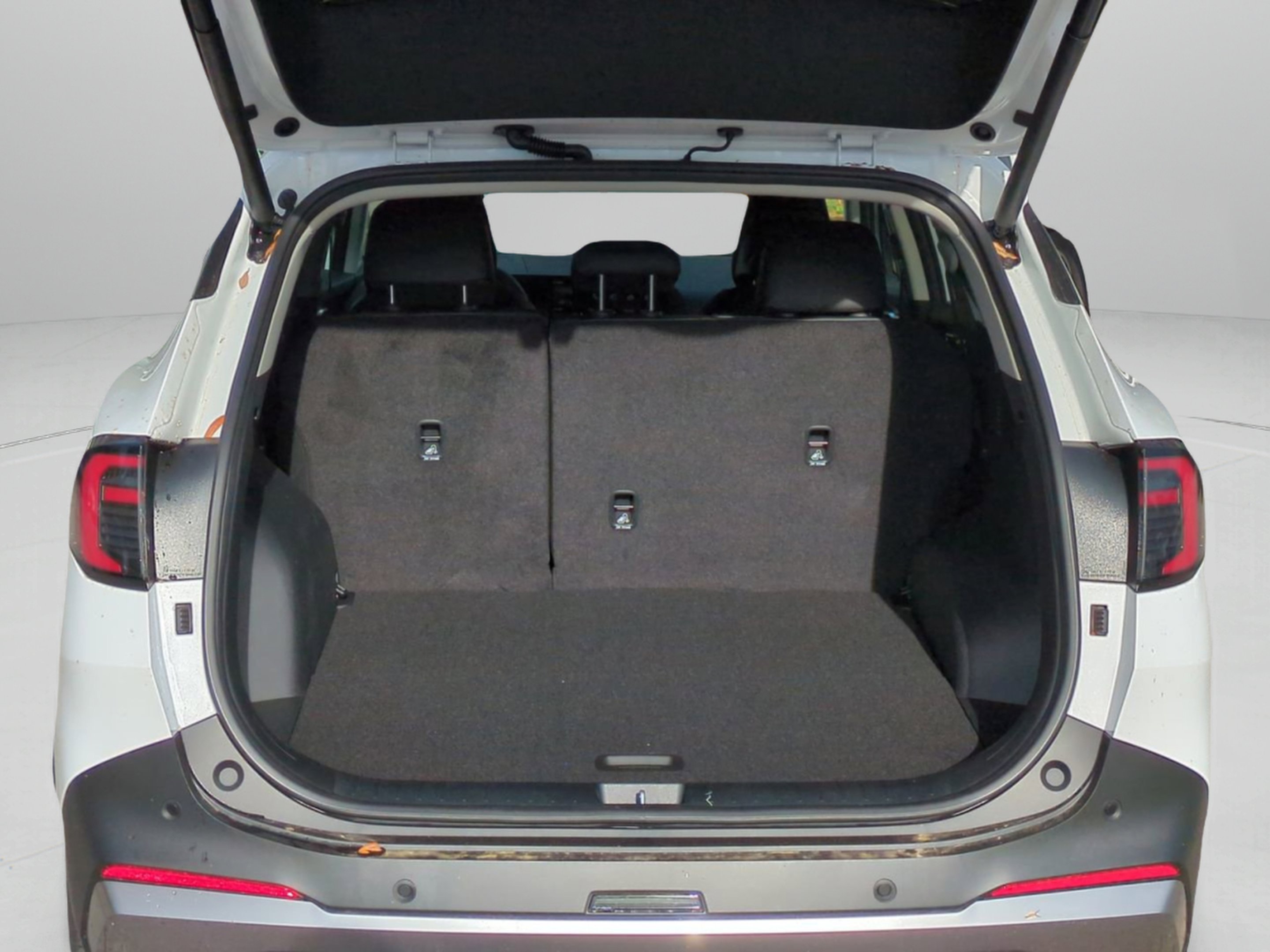 New 2026 Glacial White Pearl Kia EX image 16