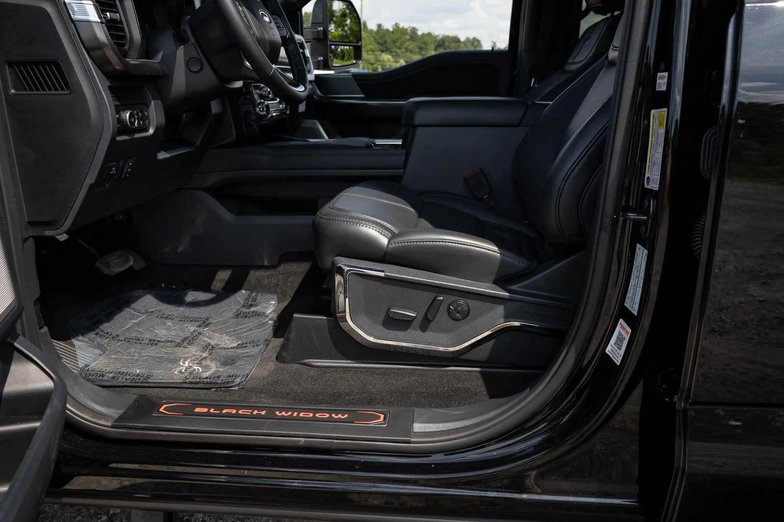 New 2026 Agate Black Metallic Ford F-350® Platinum® image 38