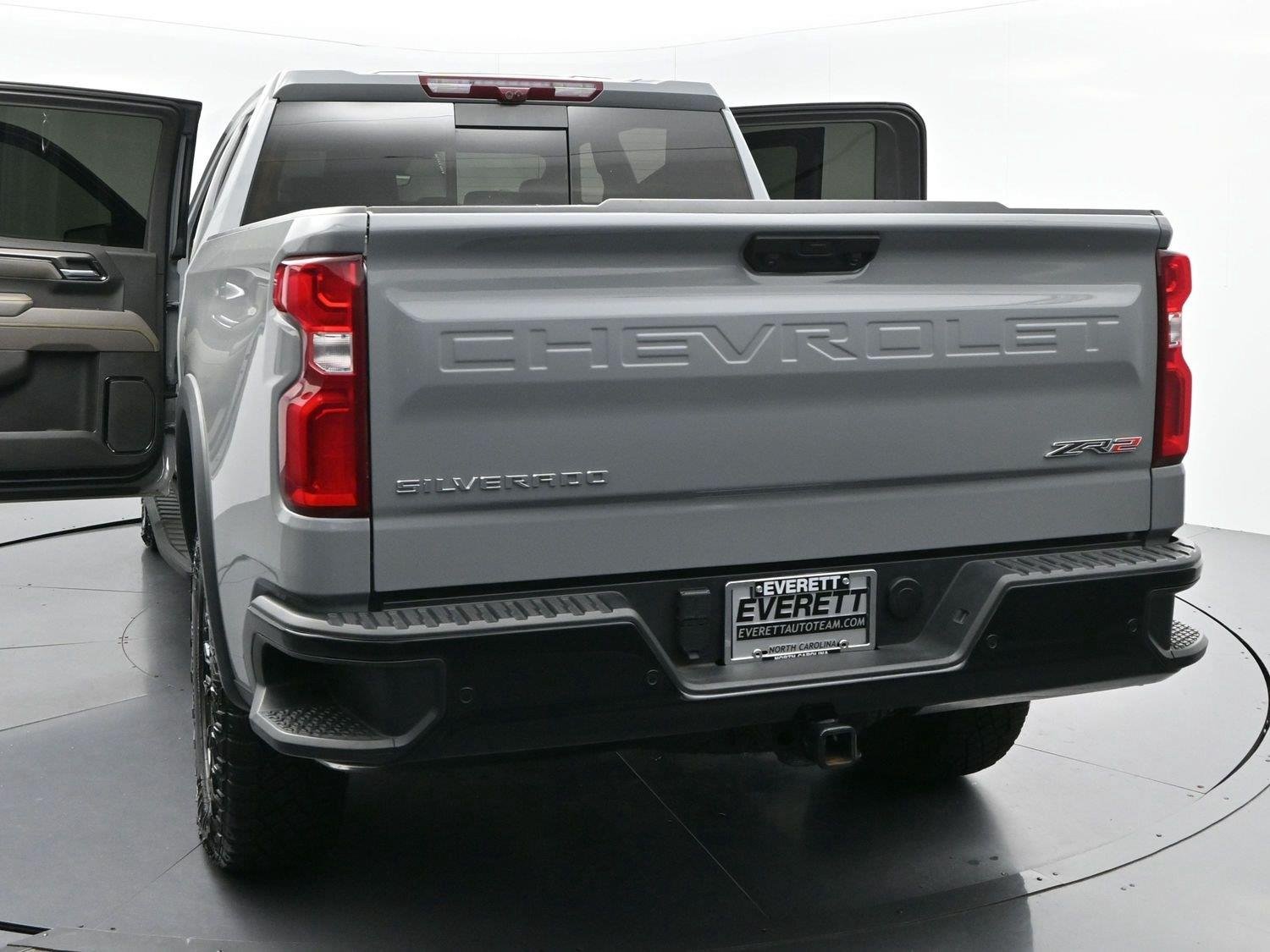 Used 2024 Slate Gray Metallic Chevrolet ZR2 image 40