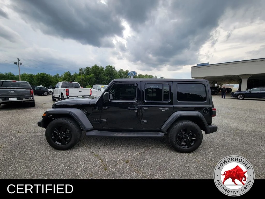 Used 2020 Black Jeep Unlimited Sport Altitude image 2