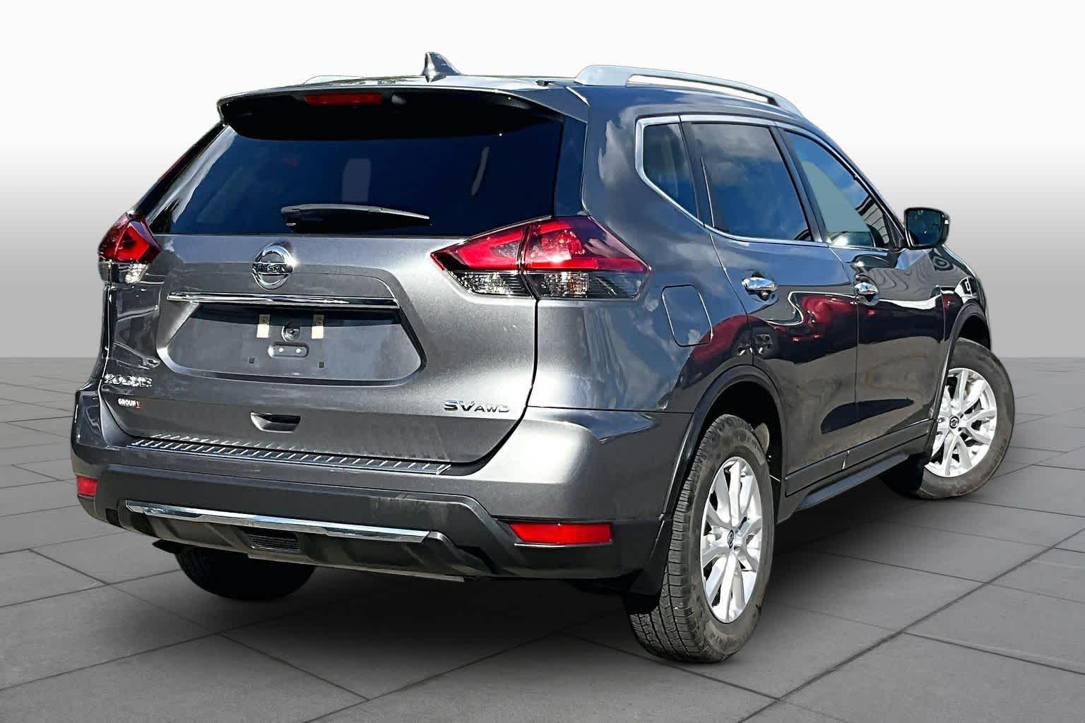 Used 2018 Gun Metallic Nissan SV image 13