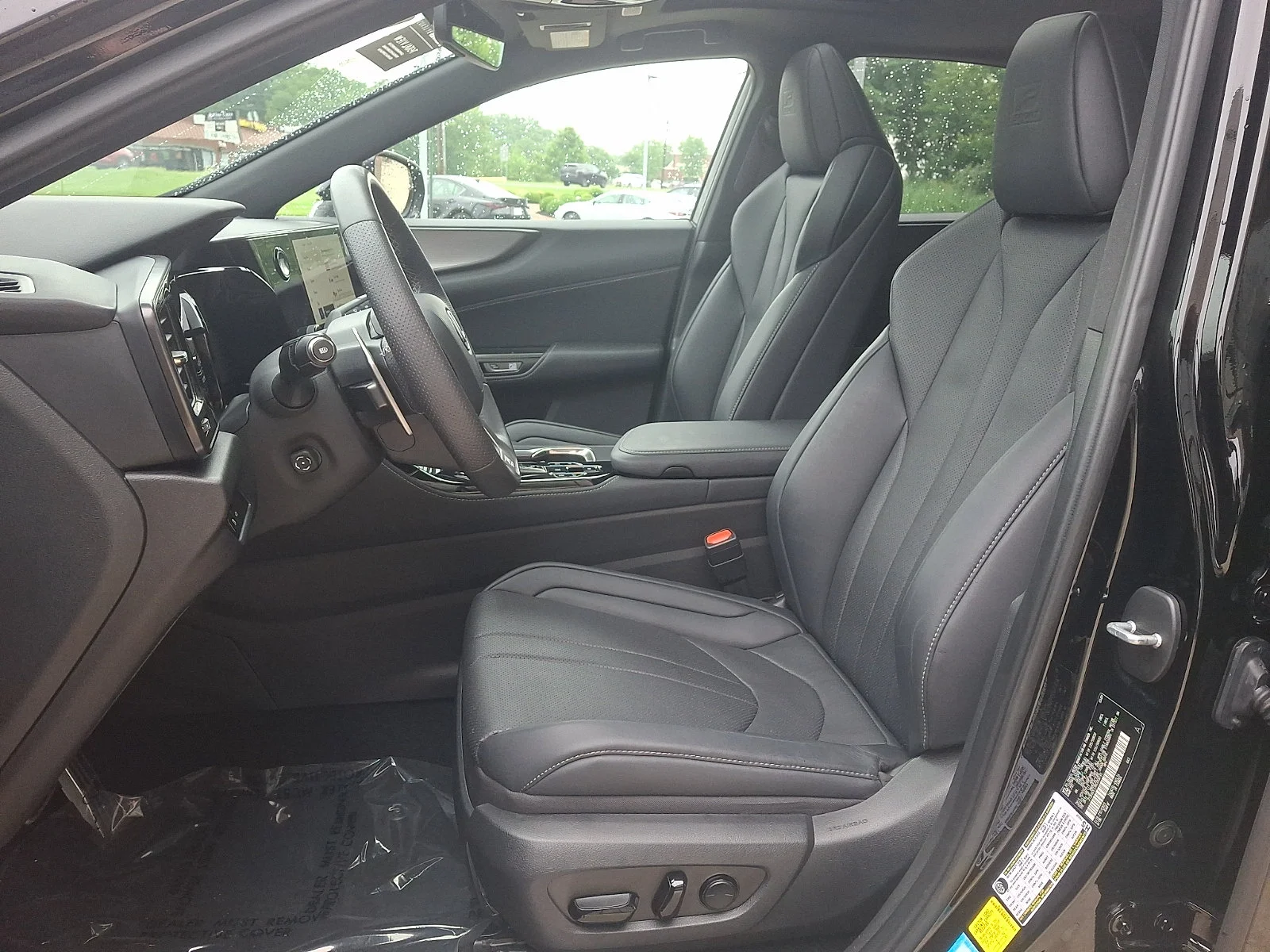 Certified Used 2024 OBSIDIAN Lexus  image 12