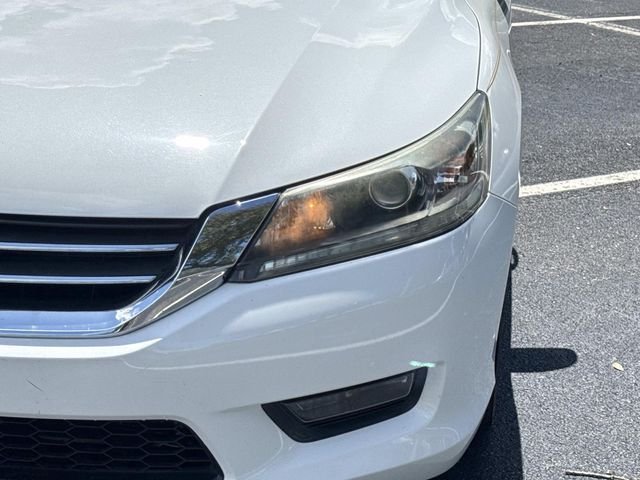 Used 2015 White Honda EX-L image 10