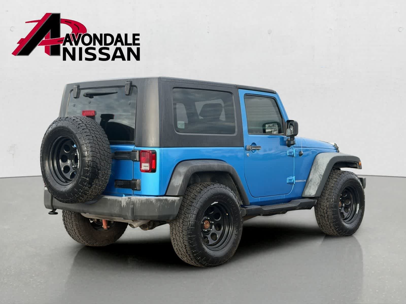 Used 2010 Surf Blue Pearl Jeep Islander image 6