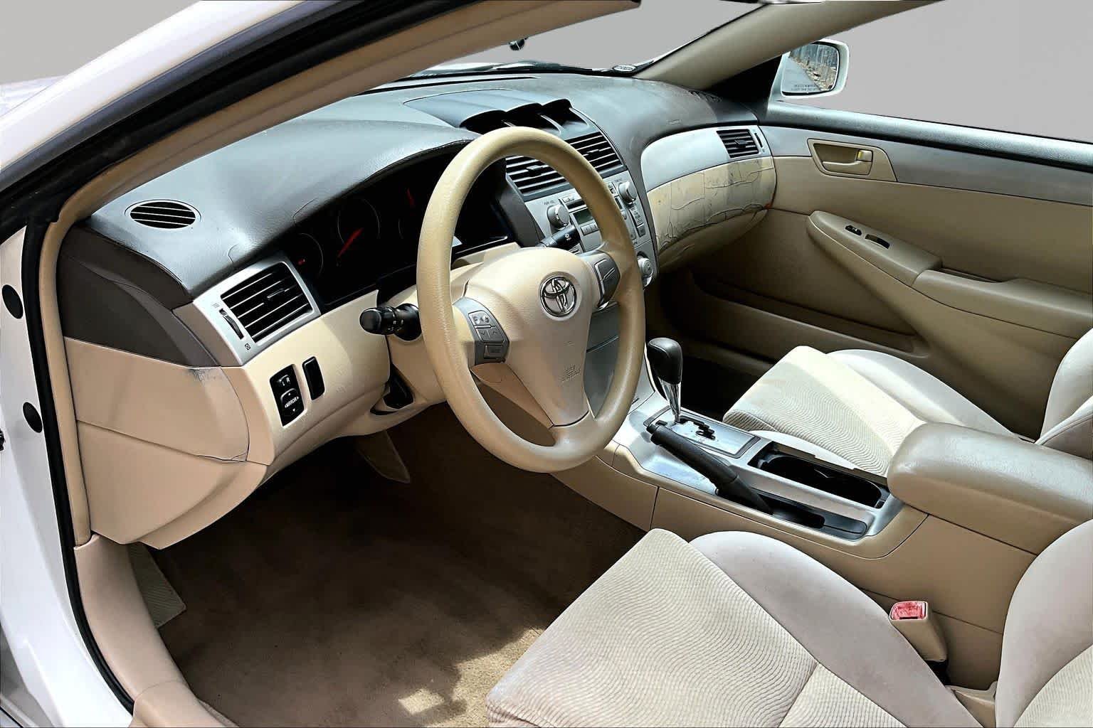 Used 2007 Blizzard Pearl Toyota SE image 17