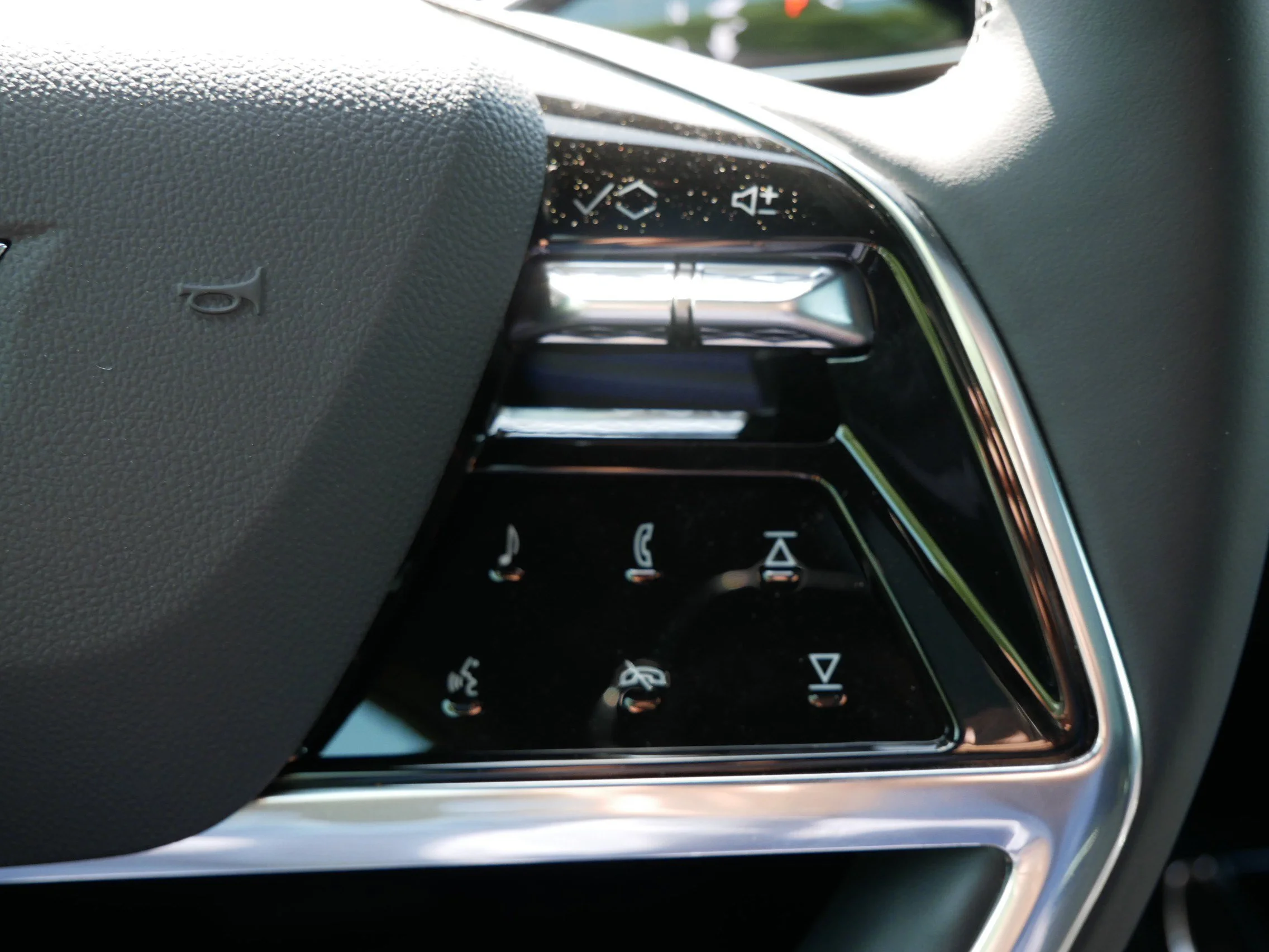 2026 Cadillac Escalade IQ Sport - Photo 24