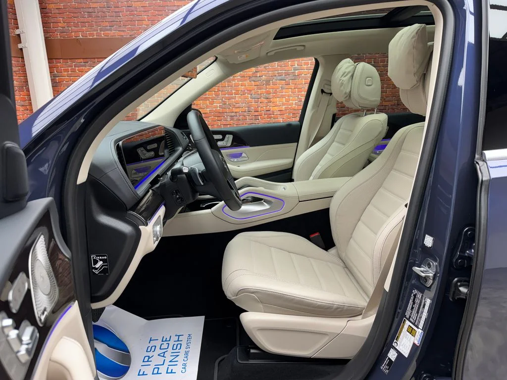 Used 2026 Blue Mercedes-Benz GLS 450 image 21