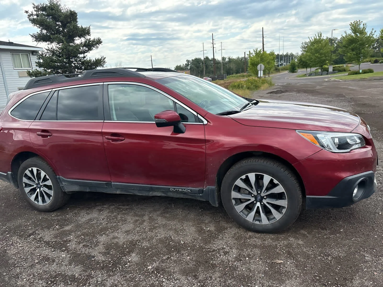 Used 2017 Venetian Red Pearl Subaru Limited image 7