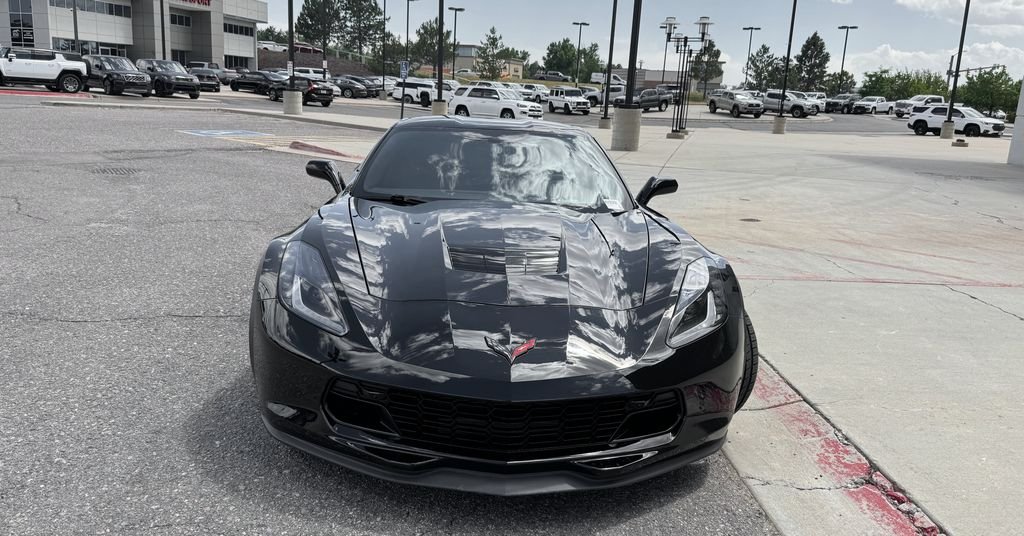 Used 2019 Black Chevrolet Grand Sport image 3