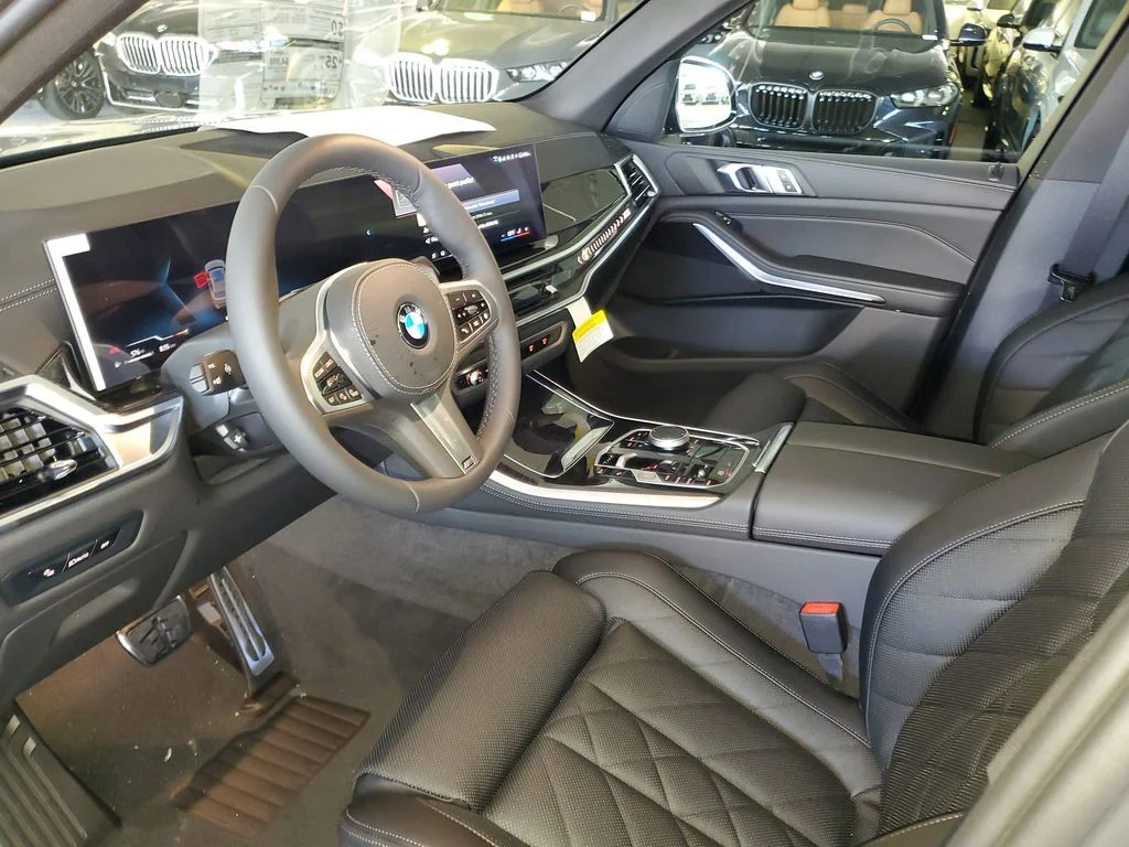 Used 2026 Dravit Grey Metallic BMW sDrive40i image 15